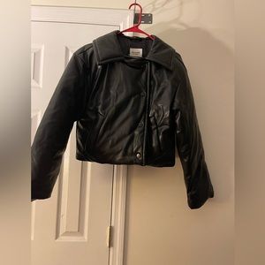 Abercrombie Cropped Vegan Leather coat